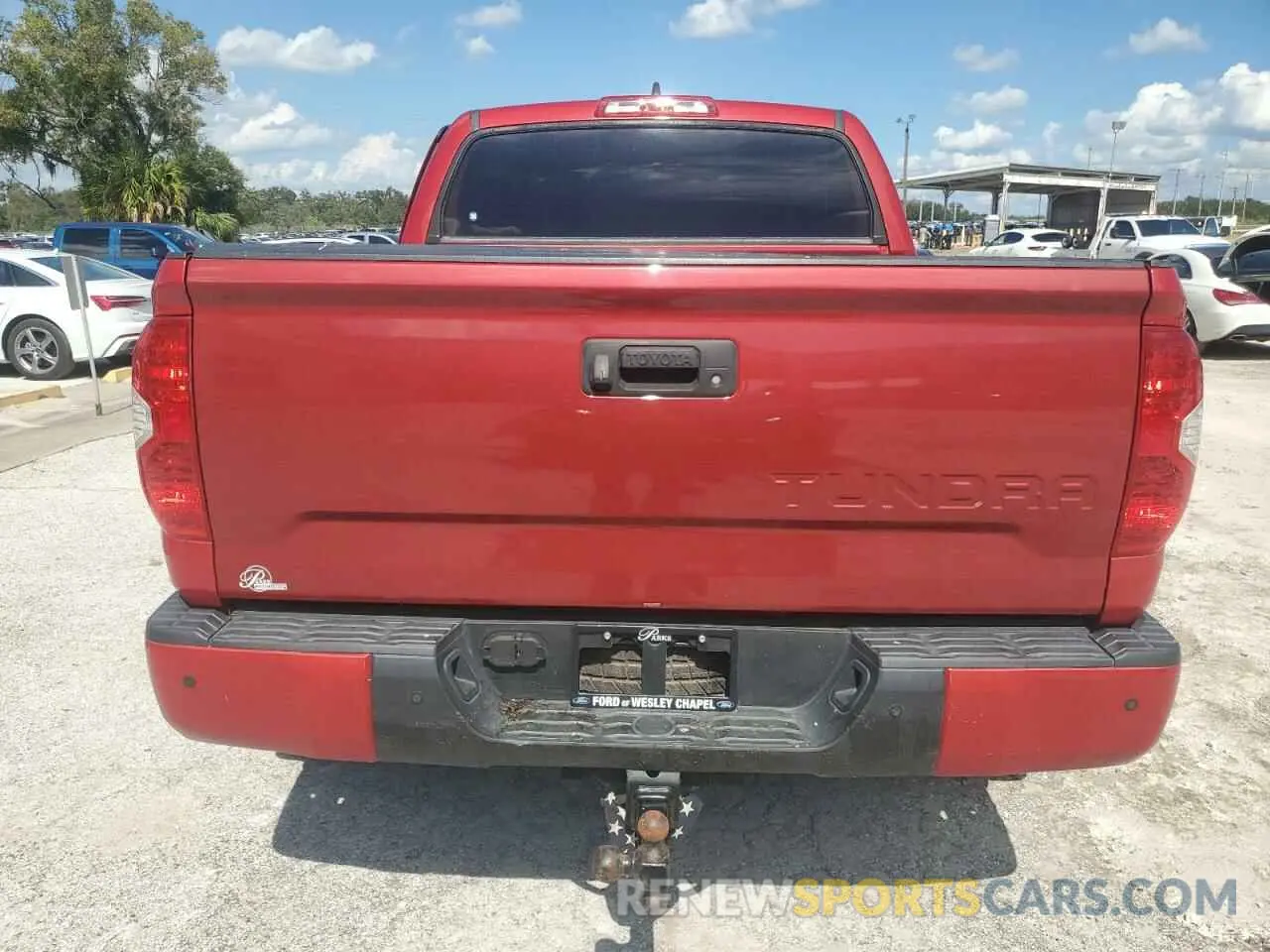 6 Photograph of a damaged car 5TFAY5F12MX010665 TOYOTA TUNDRA 2021
