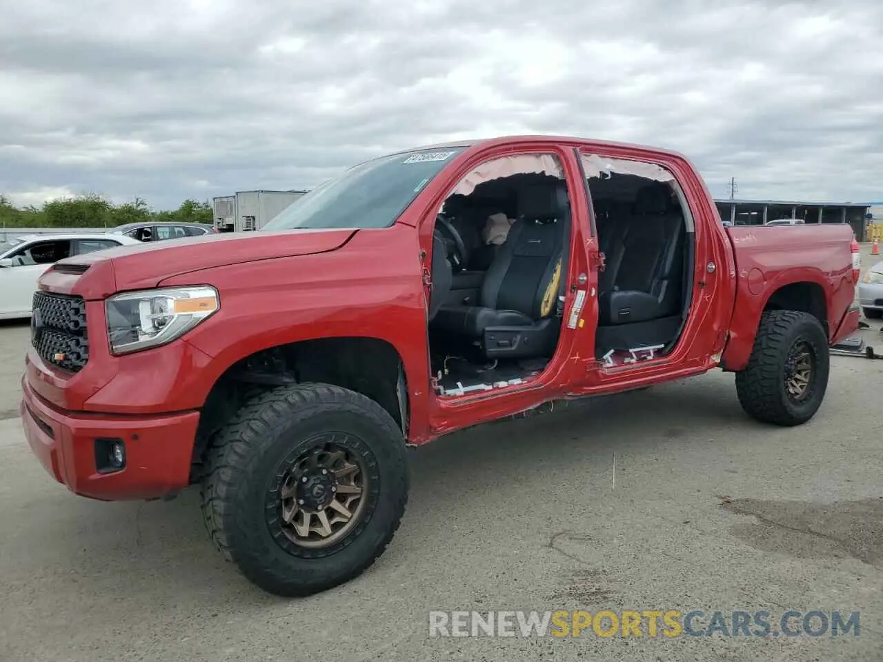 1 Photograph of a damaged car 5TFAY5F13MX985613 TOYOTA TUNDRA 2021