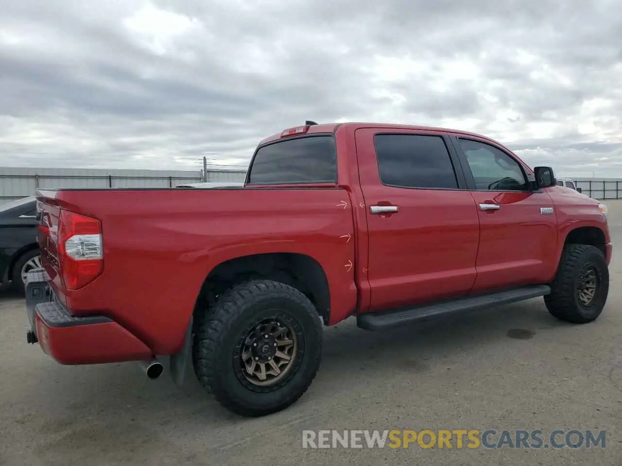 3 Photograph of a damaged car 5TFAY5F13MX985613 TOYOTA TUNDRA 2021