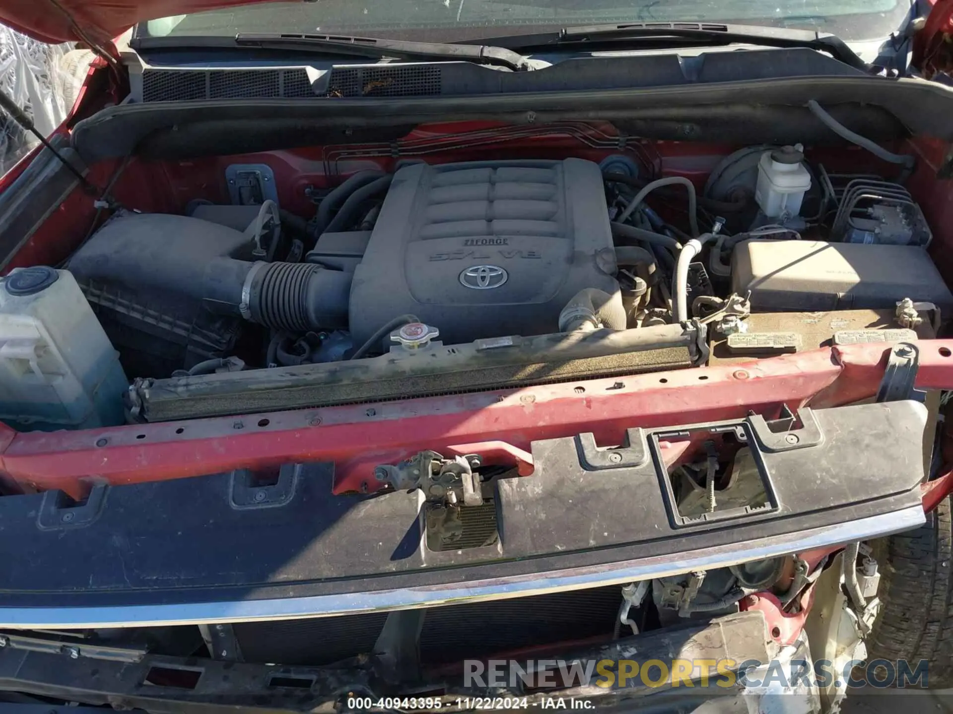 10 Photograph of a damaged car 5TFAY5F15MX985791 TOYOTA TUNDRA 2021