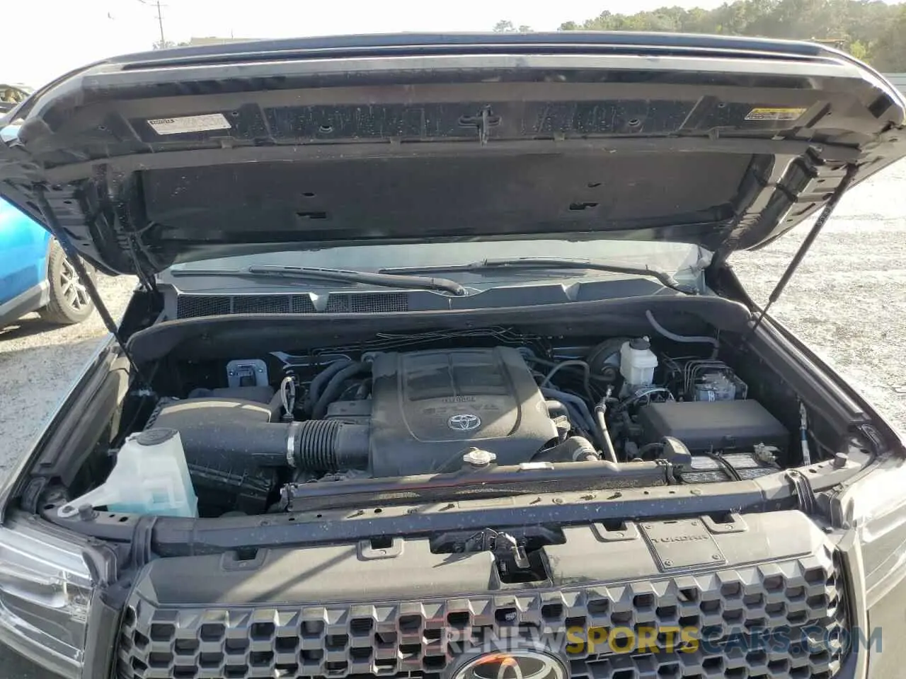 11 Photograph of a damaged car 5TFAY5F17MX016073 TOYOTA TUNDRA 2021