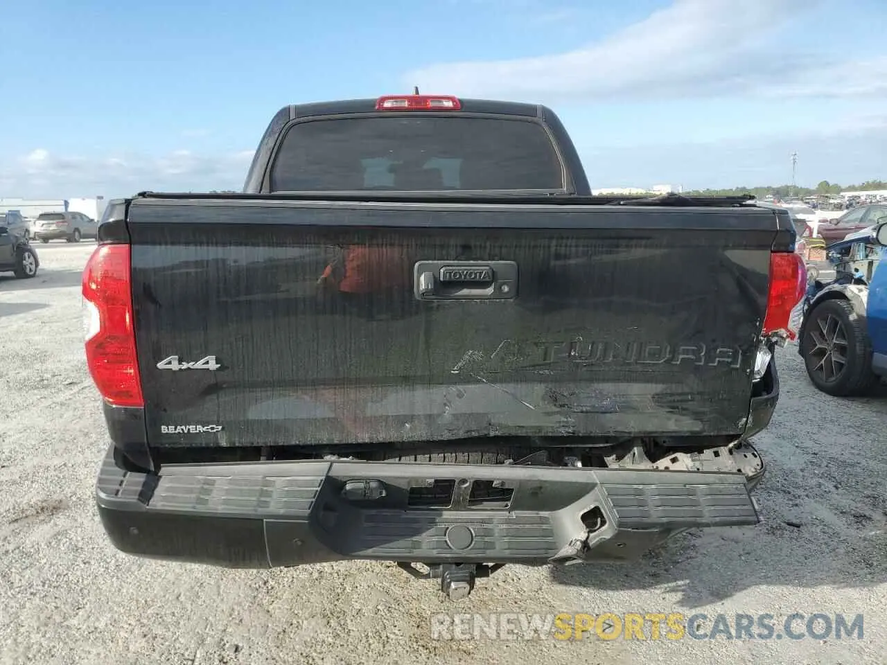 6 Photograph of a damaged car 5TFAY5F17MX016073 TOYOTA TUNDRA 2021