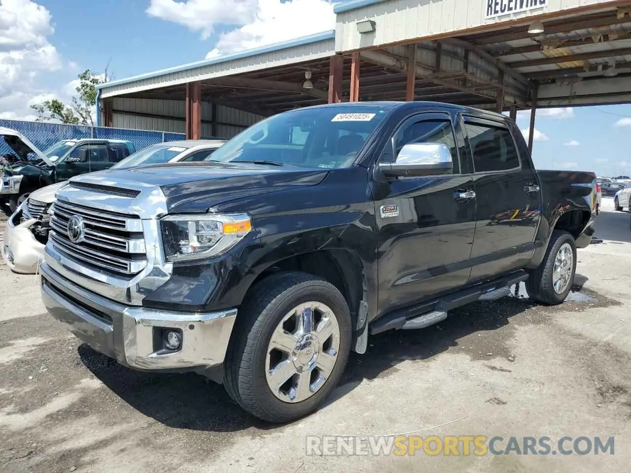 1 Photograph of a damaged car 5TFAY5F18MX032248 TOYOTA TUNDRA 2021