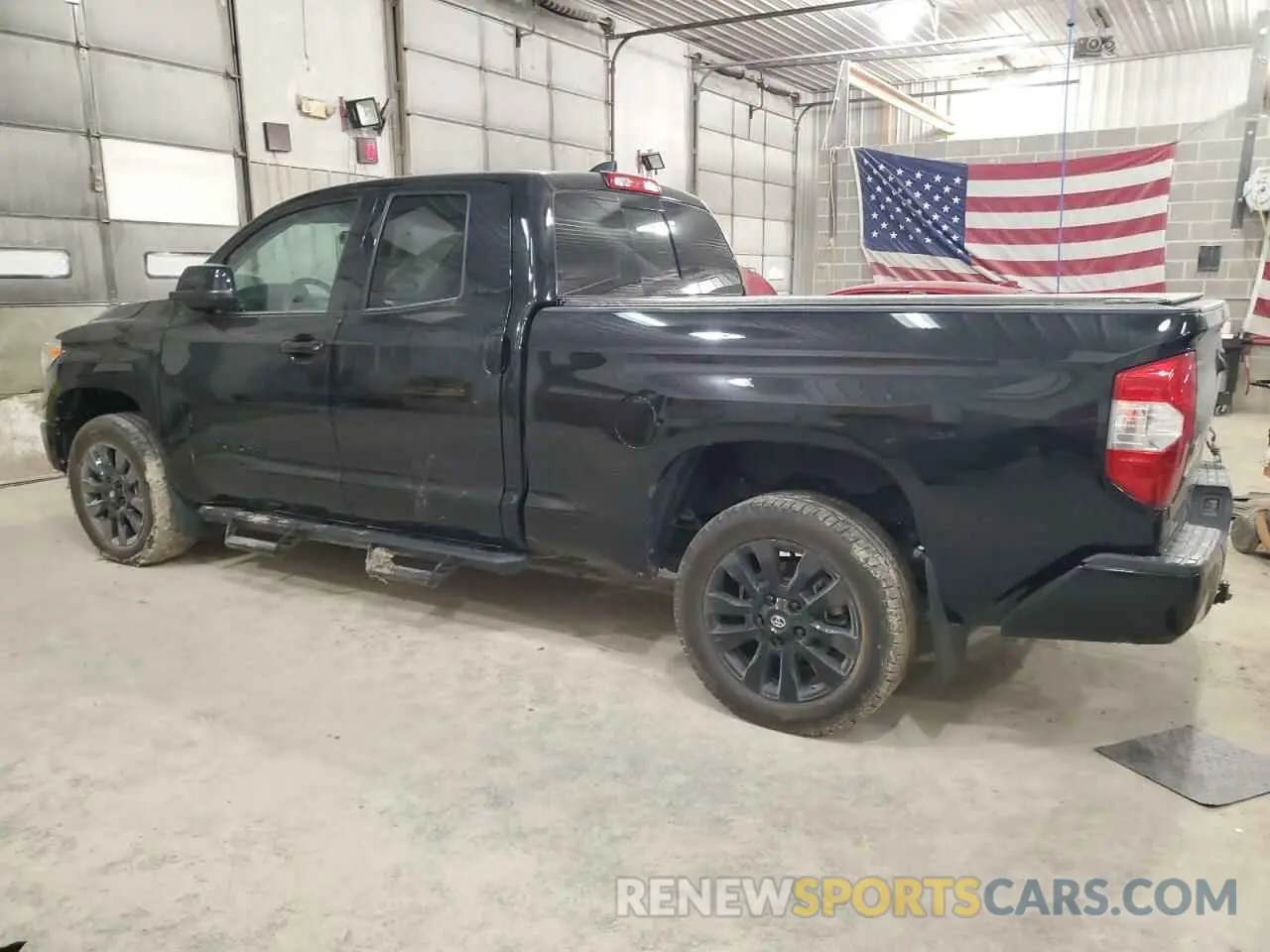 2 Photograph of a damaged car 5TFBY5F19MX987435 TOYOTA TUNDRA 2021
