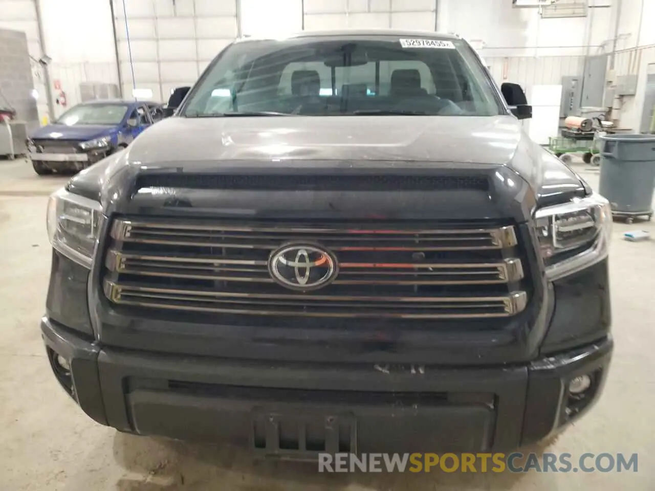 5 Photograph of a damaged car 5TFBY5F19MX987435 TOYOTA TUNDRA 2021