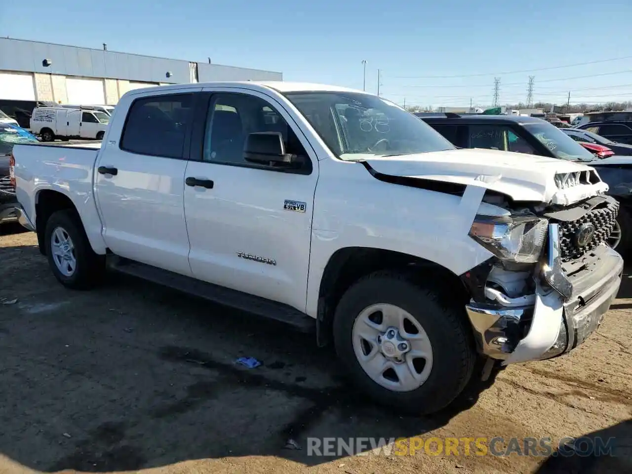 4 Photograph of a damaged car 5TFDY5F10MX020043 TOYOTA TUNDRA 2021