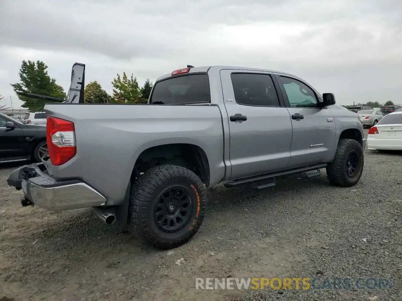 3 Photograph of a damaged car 5TFDY5F10MX028854 TOYOTA TUNDRA 2021