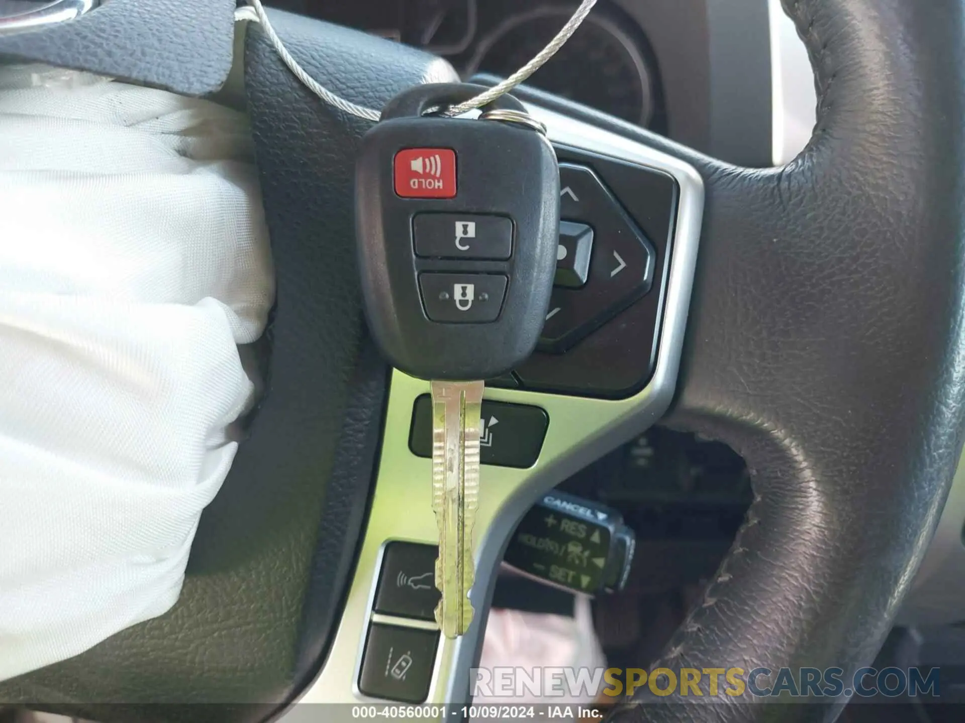 11 Photograph of a damaged car 5TFDY5F11MX001548 TOYOTA TUNDRA 2021