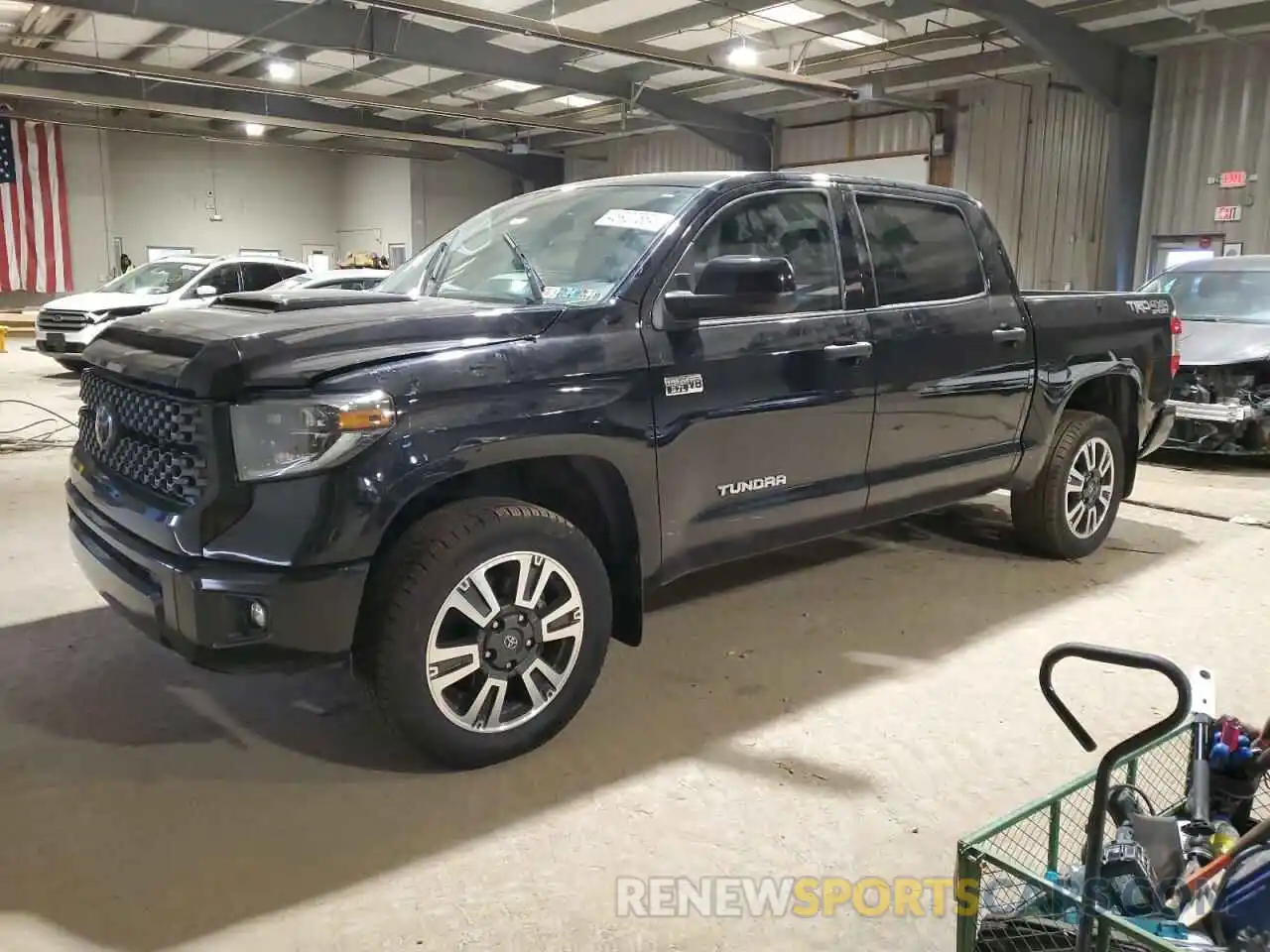 1 Photograph of a damaged car 5TFDY5F11MX008984 TOYOTA TUNDRA 2021