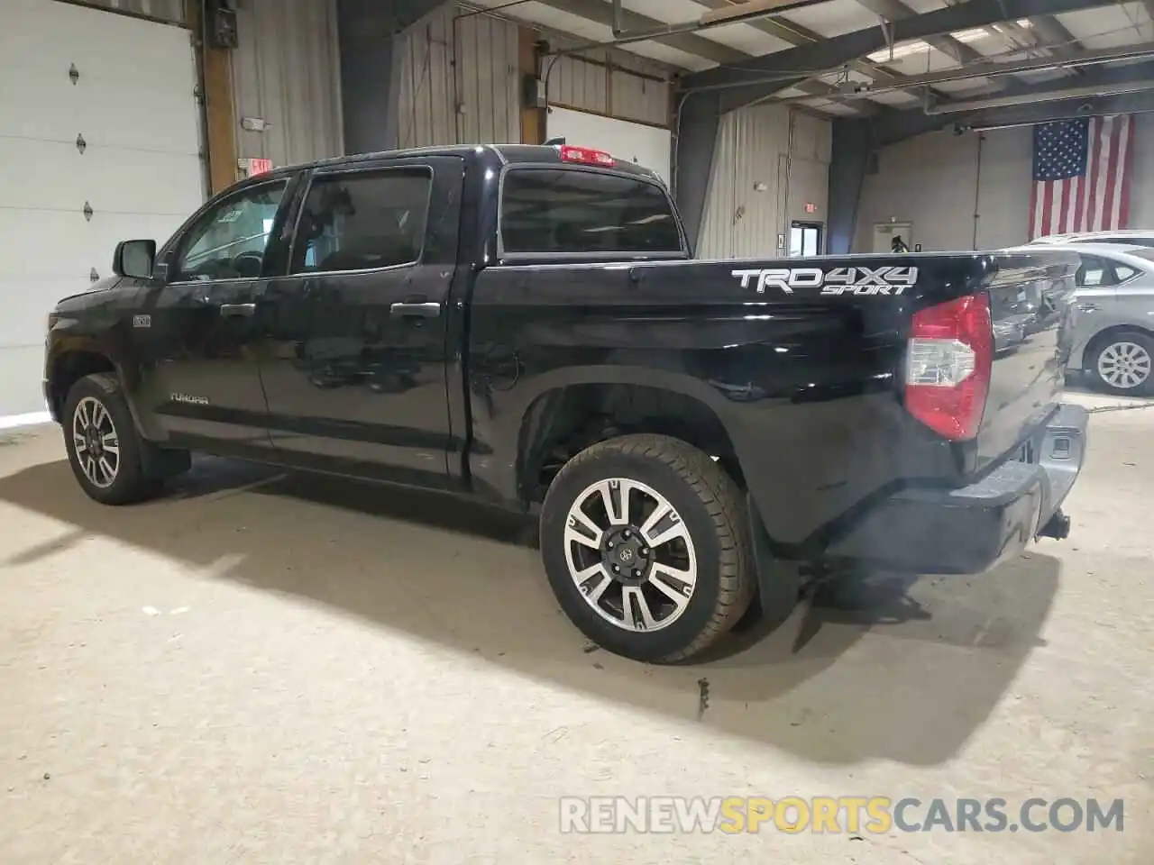 2 Photograph of a damaged car 5TFDY5F11MX008984 TOYOTA TUNDRA 2021