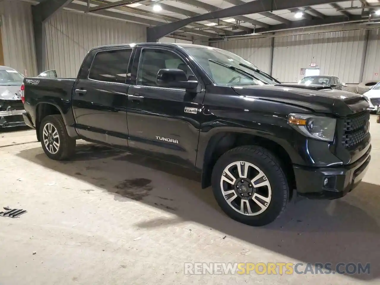 4 Photograph of a damaged car 5TFDY5F11MX008984 TOYOTA TUNDRA 2021