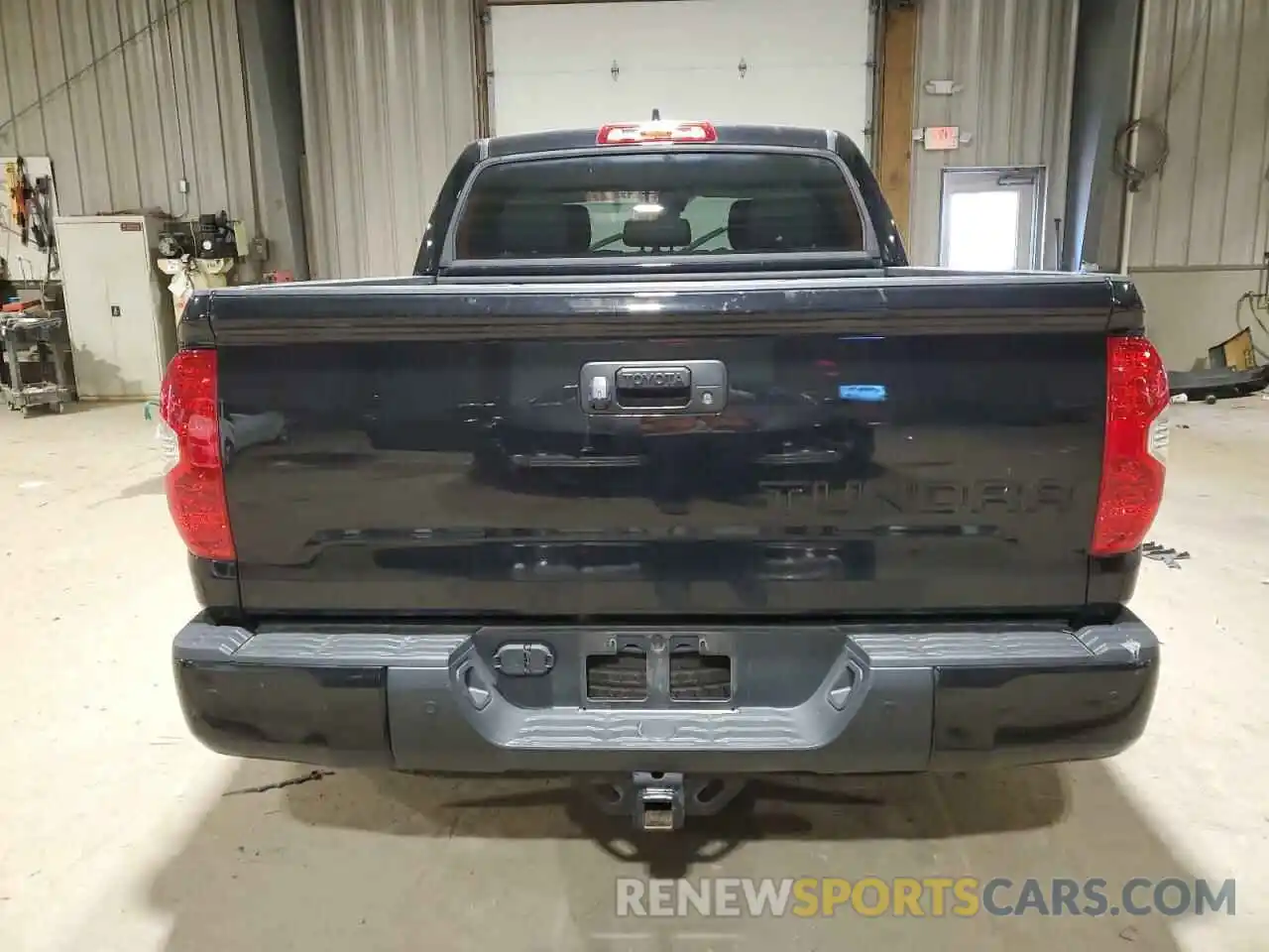 6 Photograph of a damaged car 5TFDY5F11MX008984 TOYOTA TUNDRA 2021