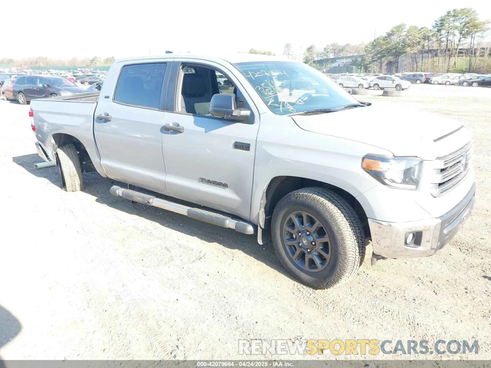 1 Photograph of a damaged car 5TFDY5F11MX046487 TOYOTA TUNDRA 2021