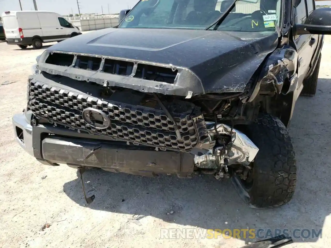 9 Photograph of a damaged car 5TFDY5F11MX960674 TOYOTA TUNDRA 2021