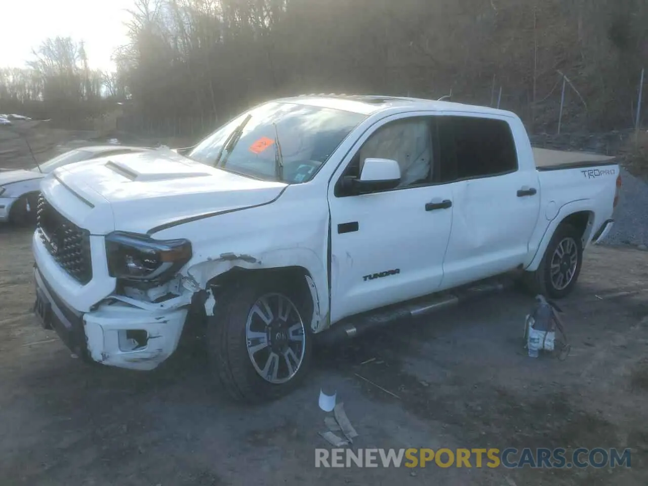 1 Photograph of a damaged car 5TFDY5F12MX015846 TOYOTA TUNDRA 2021