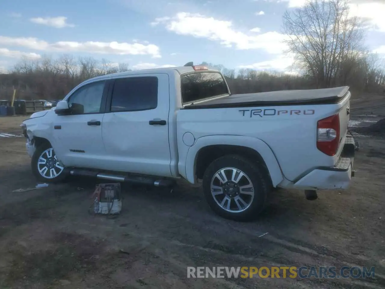 2 Photograph of a damaged car 5TFDY5F12MX015846 TOYOTA TUNDRA 2021