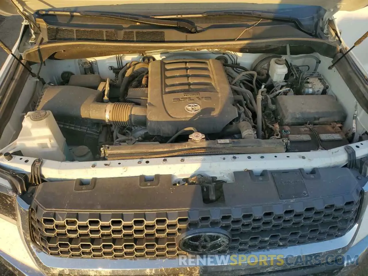 11 Photograph of a damaged car 5TFDY5F12MX046594 TOYOTA TUNDRA 2021