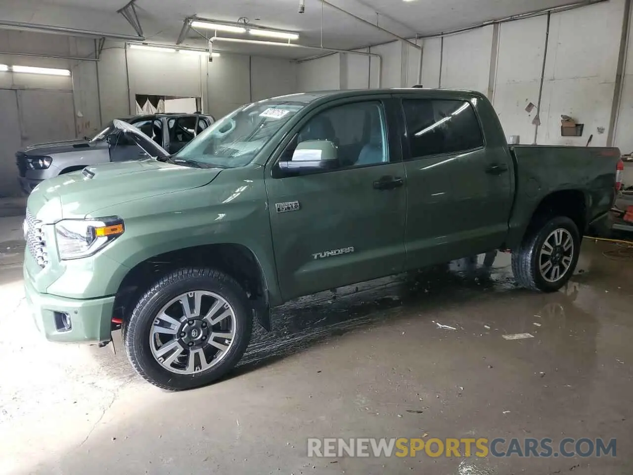 1 Photograph of a damaged car 5TFDY5F12MX960702 TOYOTA TUNDRA 2021