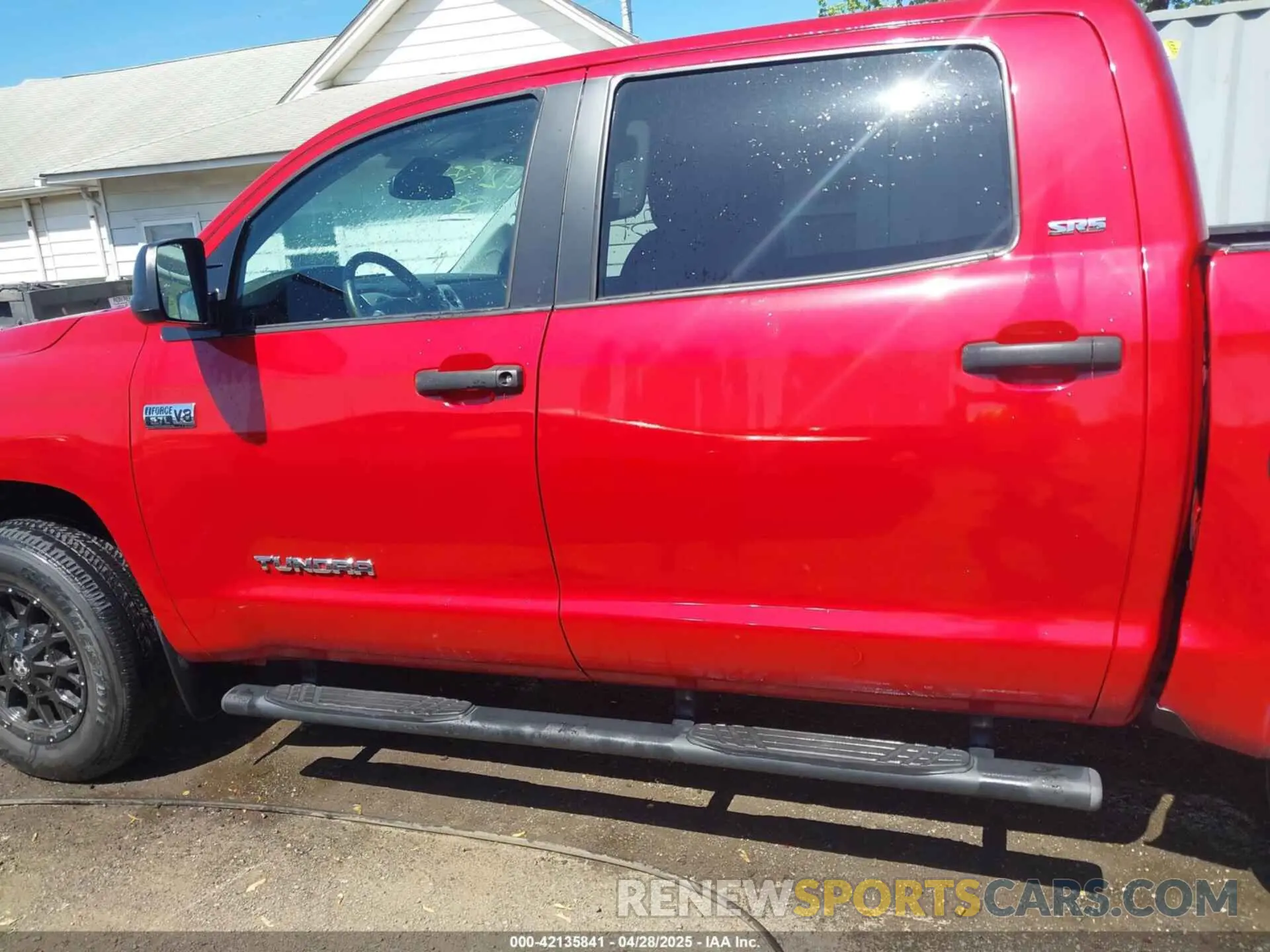 14 Photograph of a damaged car 5TFDY5F12MX977368 TOYOTA TUNDRA 2021