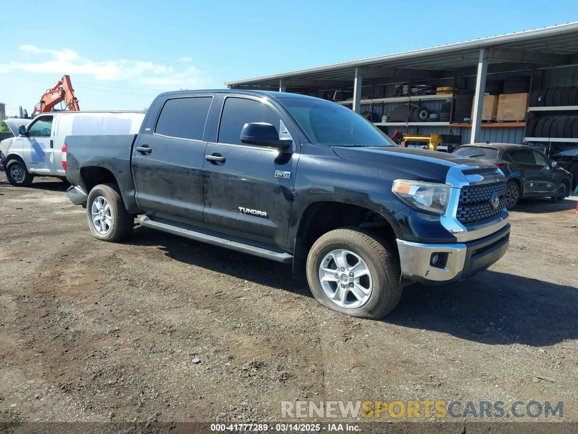 1 Photograph of a damaged car 5TFDY5F13MX002281 TOYOTA TUNDRA 2021