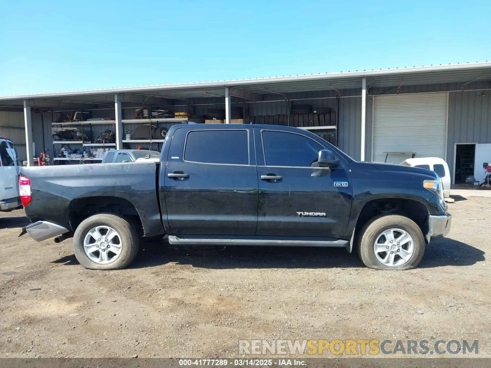 13 Photograph of a damaged car 5TFDY5F13MX002281 TOYOTA TUNDRA 2021