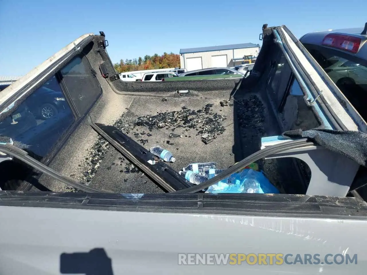 12 Photograph of a damaged car 5TFDY5F13MX008467 TOYOTA TUNDRA 2021