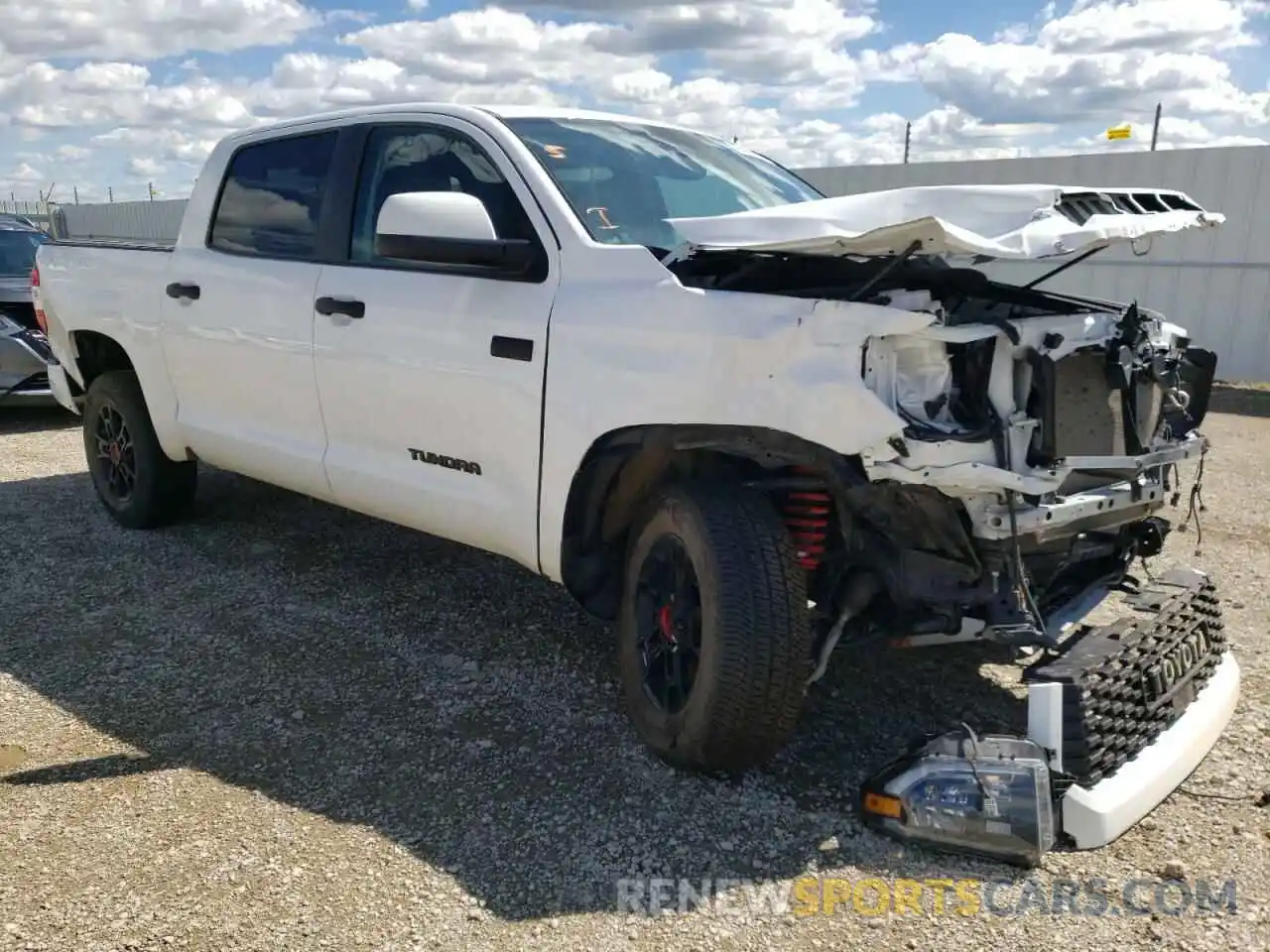 1 Photograph of a damaged car 5TFDY5F13MX014401 TOYOTA TUNDRA 2021