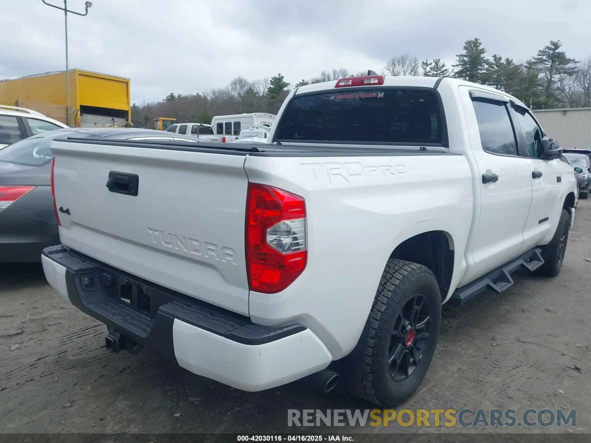 4 Photograph of a damaged car 5TFDY5F13MX029741 TOYOTA TUNDRA 2021
