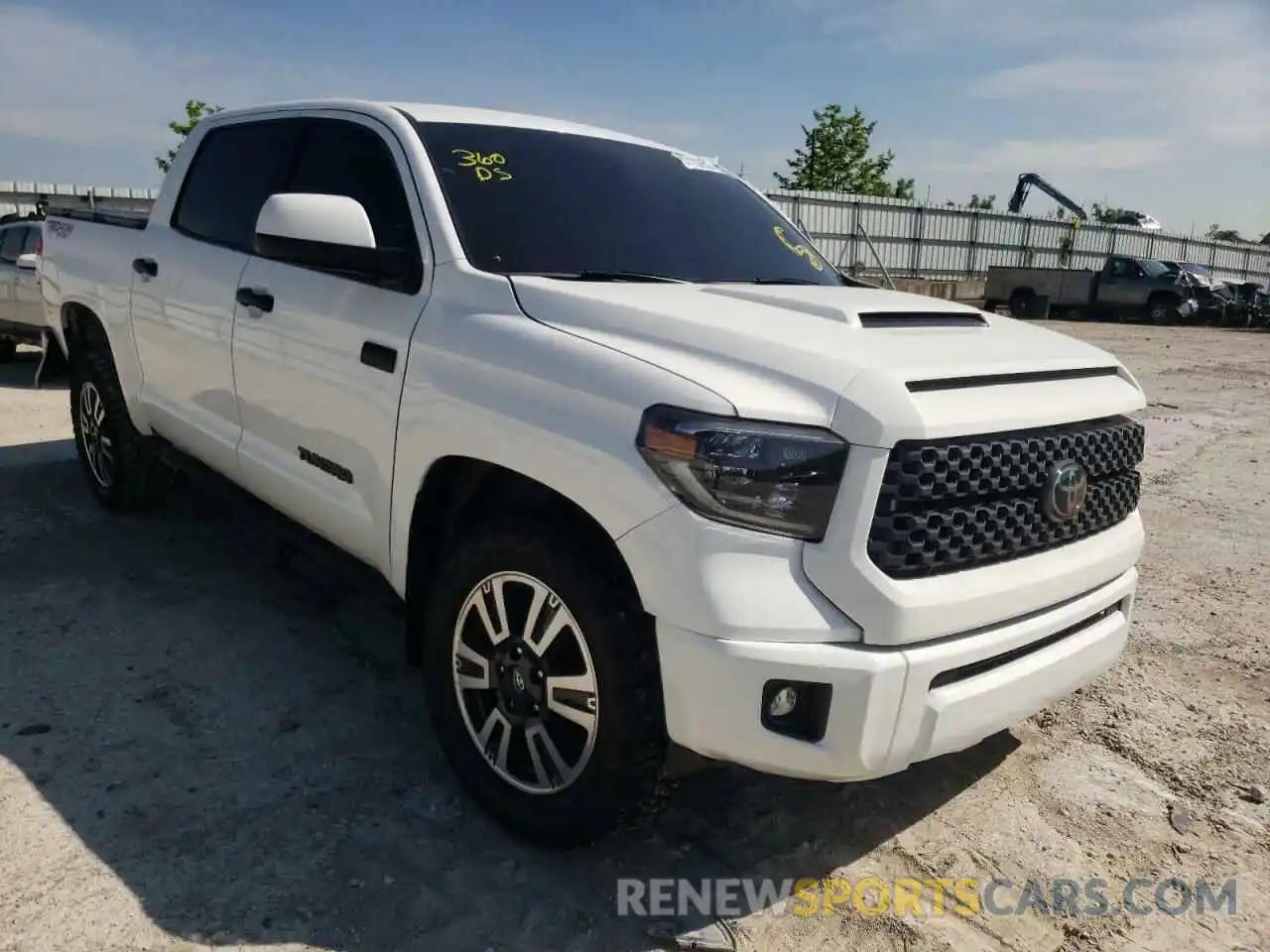 1 Photograph of a damaged car 5TFDY5F13MX032672 TOYOTA TUNDRA 2021