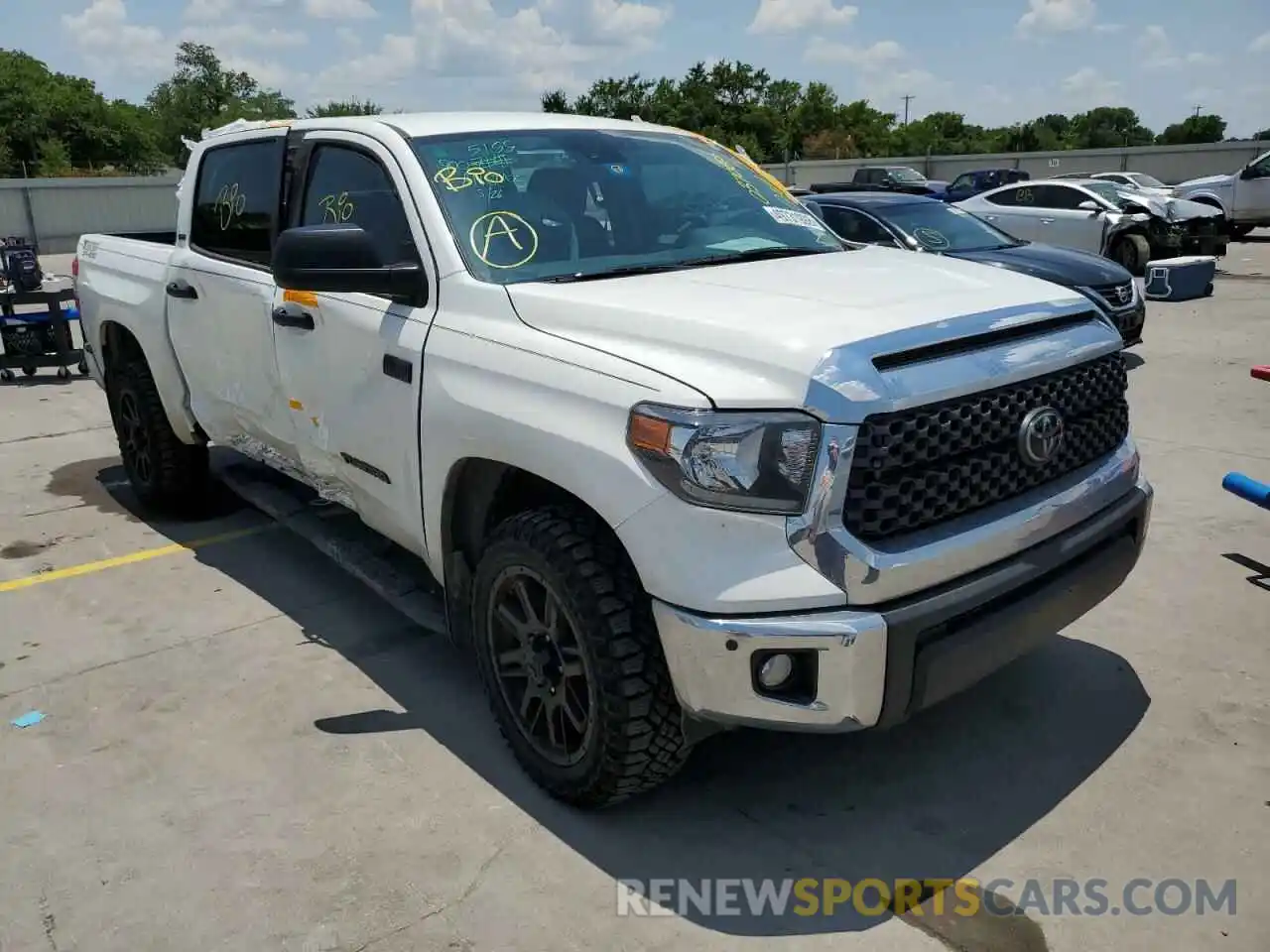 1 Photograph of a damaged car 5TFDY5F13MX037080 TOYOTA TUNDRA 2021