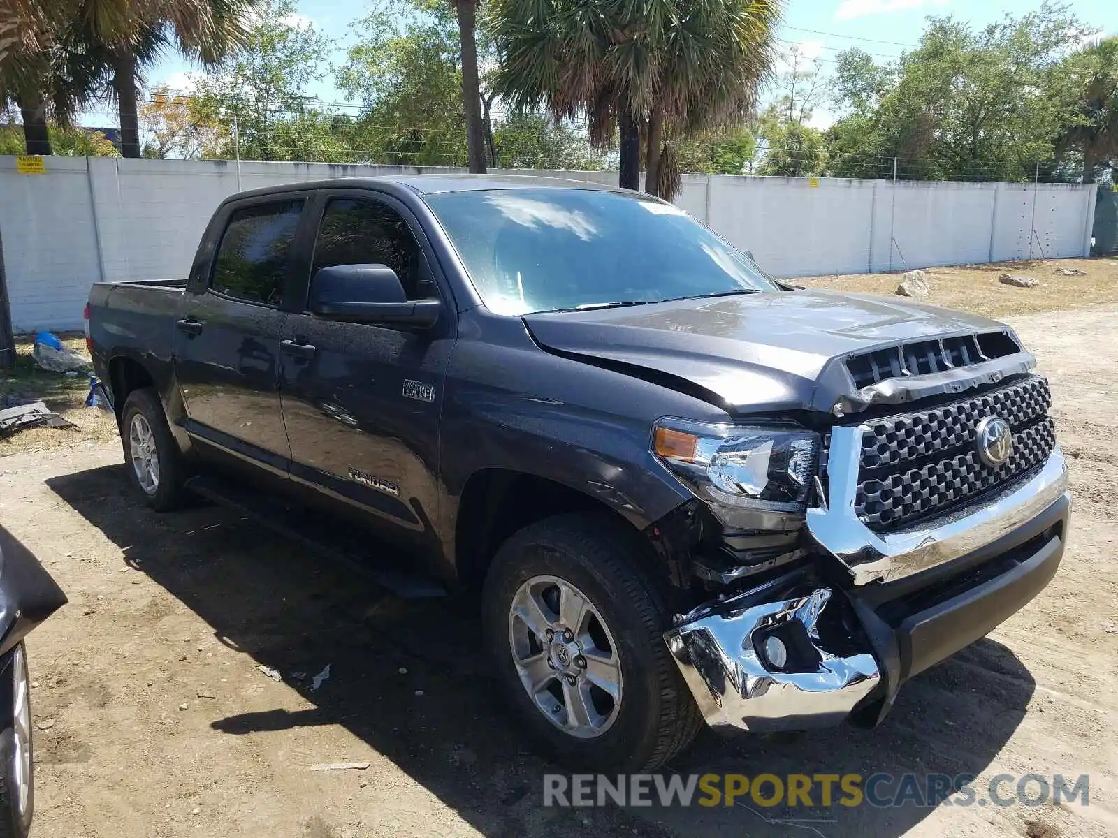 1 Photograph of a damaged car 5TFDY5F13MX990176 TOYOTA TUNDRA 2021