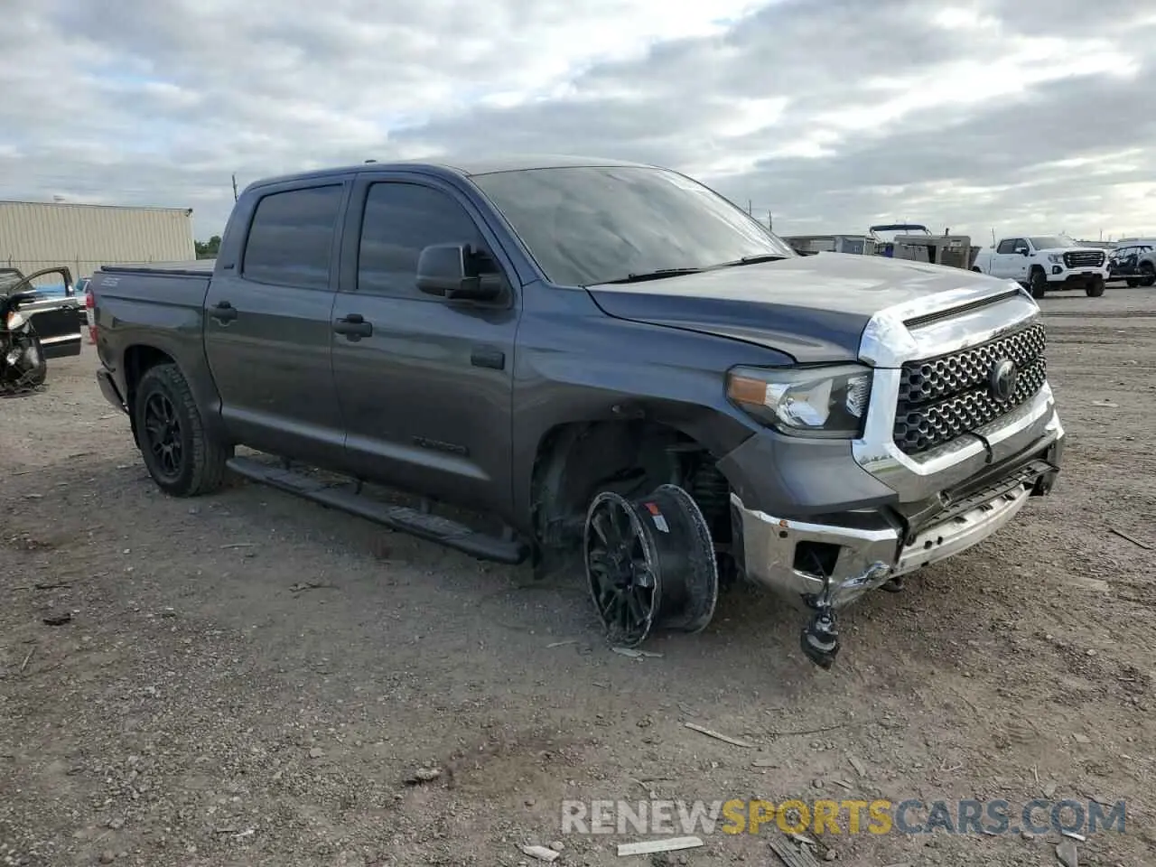 4 Photograph of a damaged car 5TFDY5F13MX993725 TOYOTA TUNDRA 2021