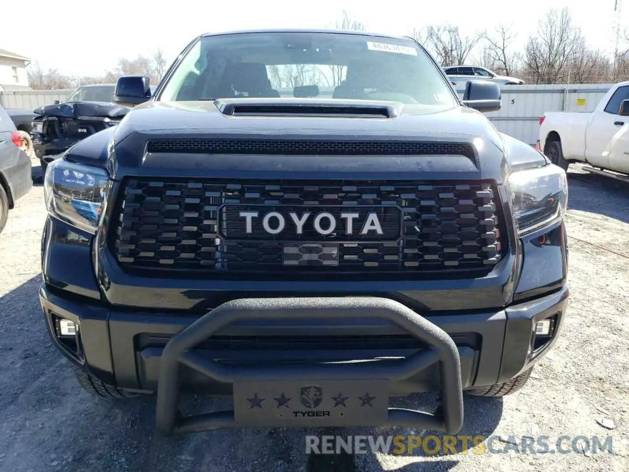 5 Photograph of a damaged car 5TFDY5F14MX965660 TOYOTA TUNDRA 2021
