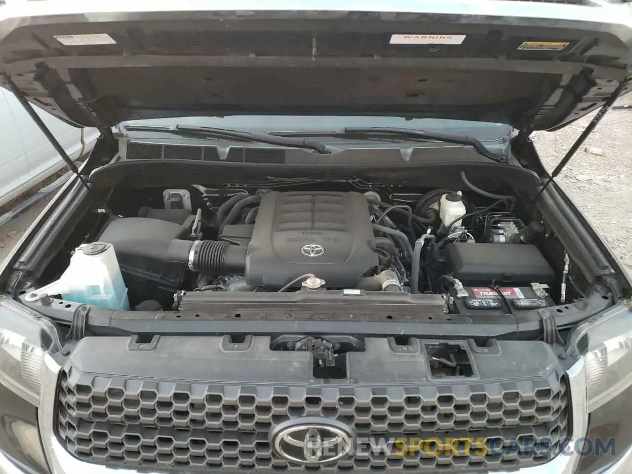 11 Photograph of a damaged car 5TFDY5F15MX983987 TOYOTA TUNDRA 2021