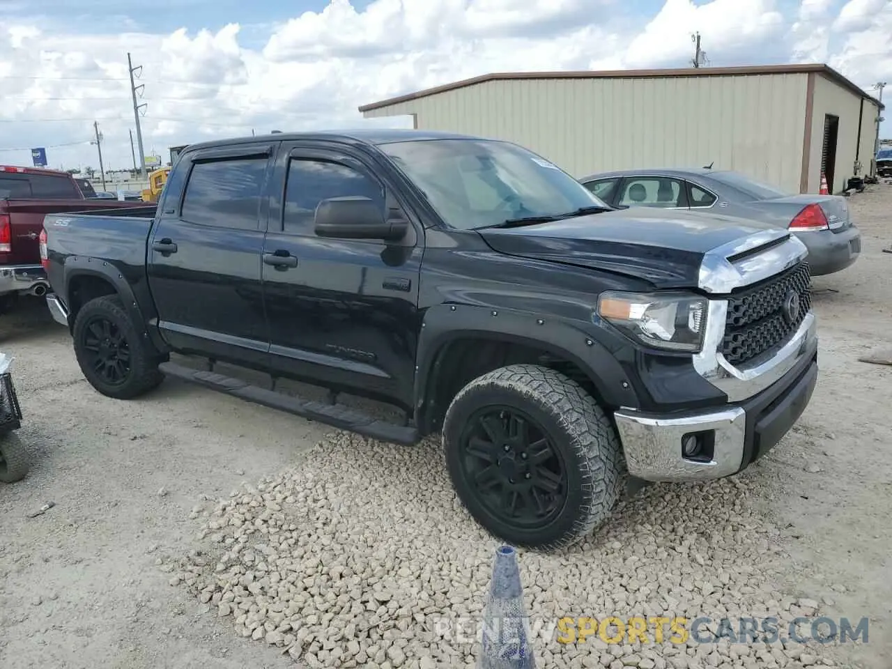 4 Photograph of a damaged car 5TFDY5F15MX983987 TOYOTA TUNDRA 2021