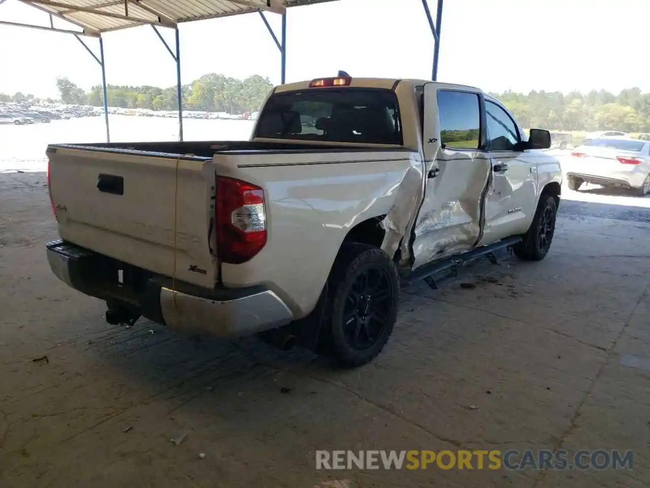 4 Photograph of a damaged car 5TFDY5F15MX987229 TOYOTA TUNDRA 2021