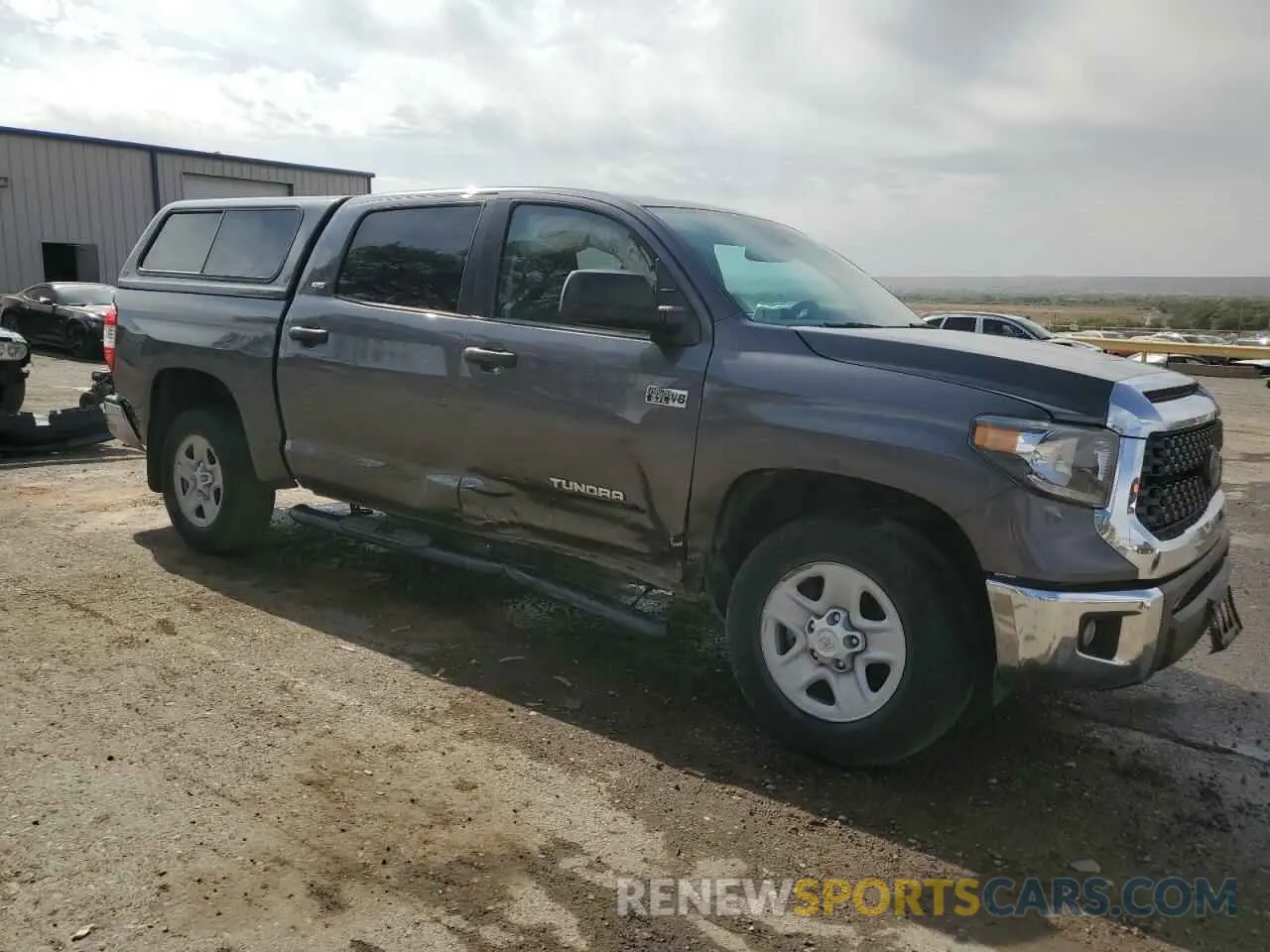 4 Photograph of a damaged car 5TFDY5F15MX996304 TOYOTA TUNDRA 2021
