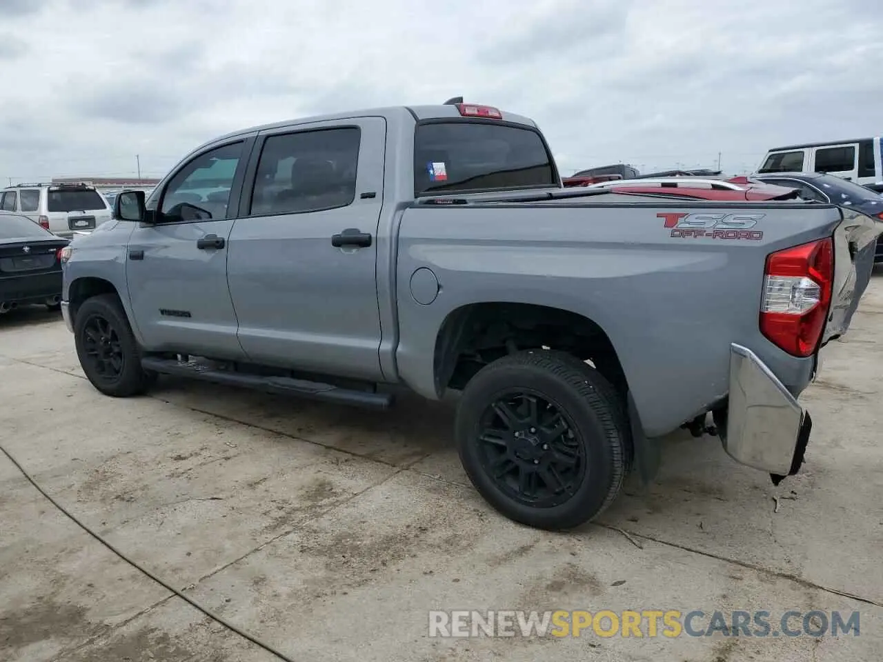 2 Photograph of a damaged car 5TFDY5F16MX042211 TOYOTA TUNDRA 2021