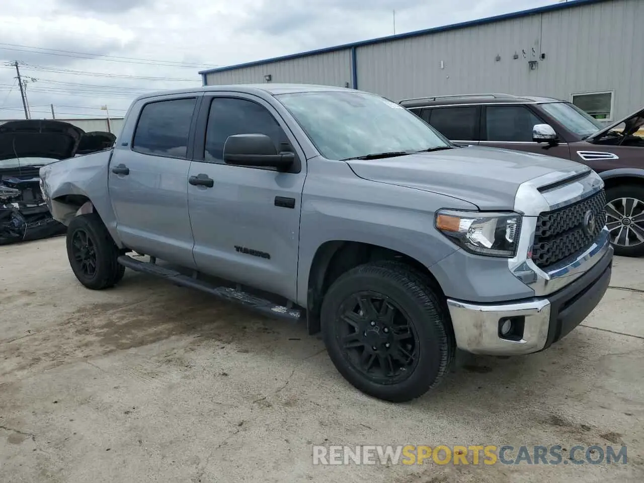 4 Photograph of a damaged car 5TFDY5F16MX042211 TOYOTA TUNDRA 2021