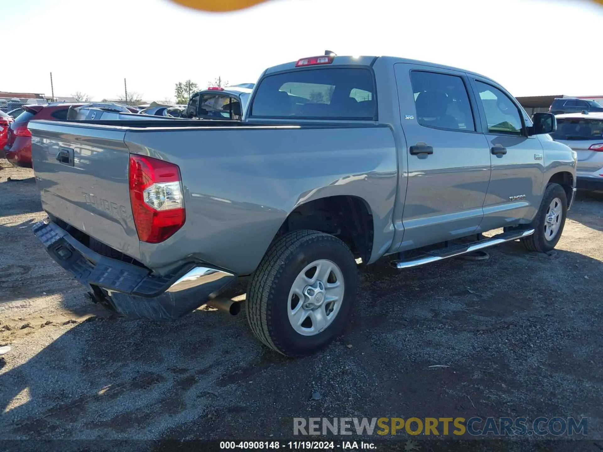 4 Photograph of a damaged car 5TFDY5F16MX975431 TOYOTA TUNDRA 2021