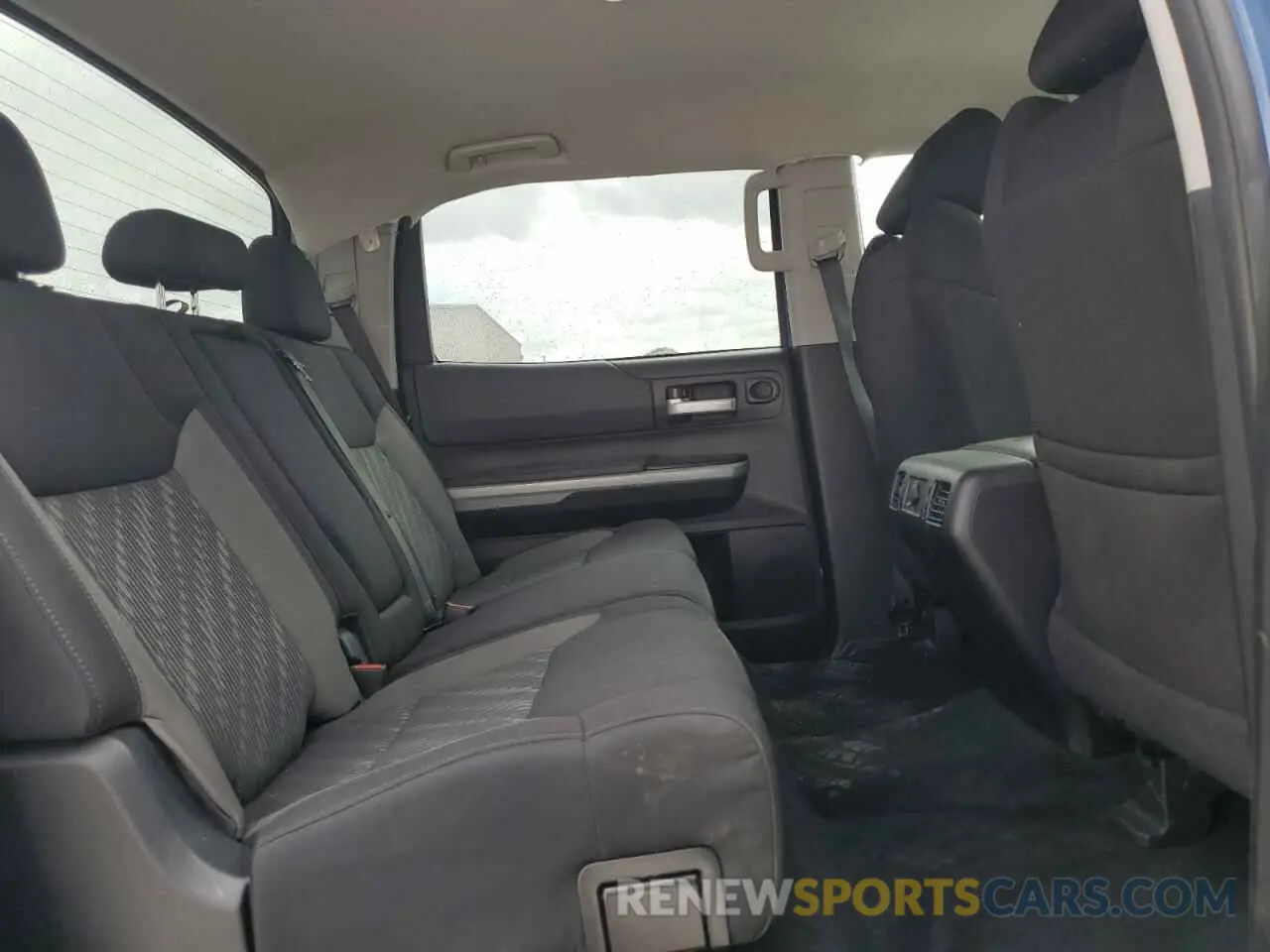 10 Photograph of a damaged car 5TFDY5F16MX985862 TOYOTA TUNDRA 2021