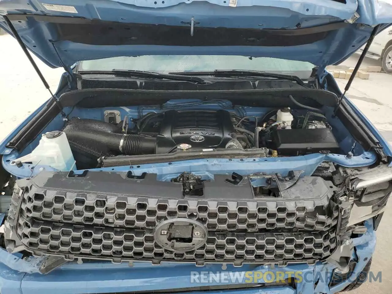 11 Photograph of a damaged car 5TFDY5F16MX985862 TOYOTA TUNDRA 2021