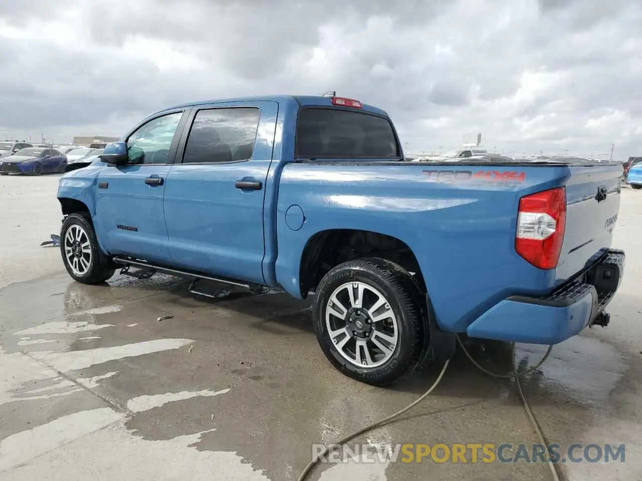 2 Photograph of a damaged car 5TFDY5F16MX985862 TOYOTA TUNDRA 2021