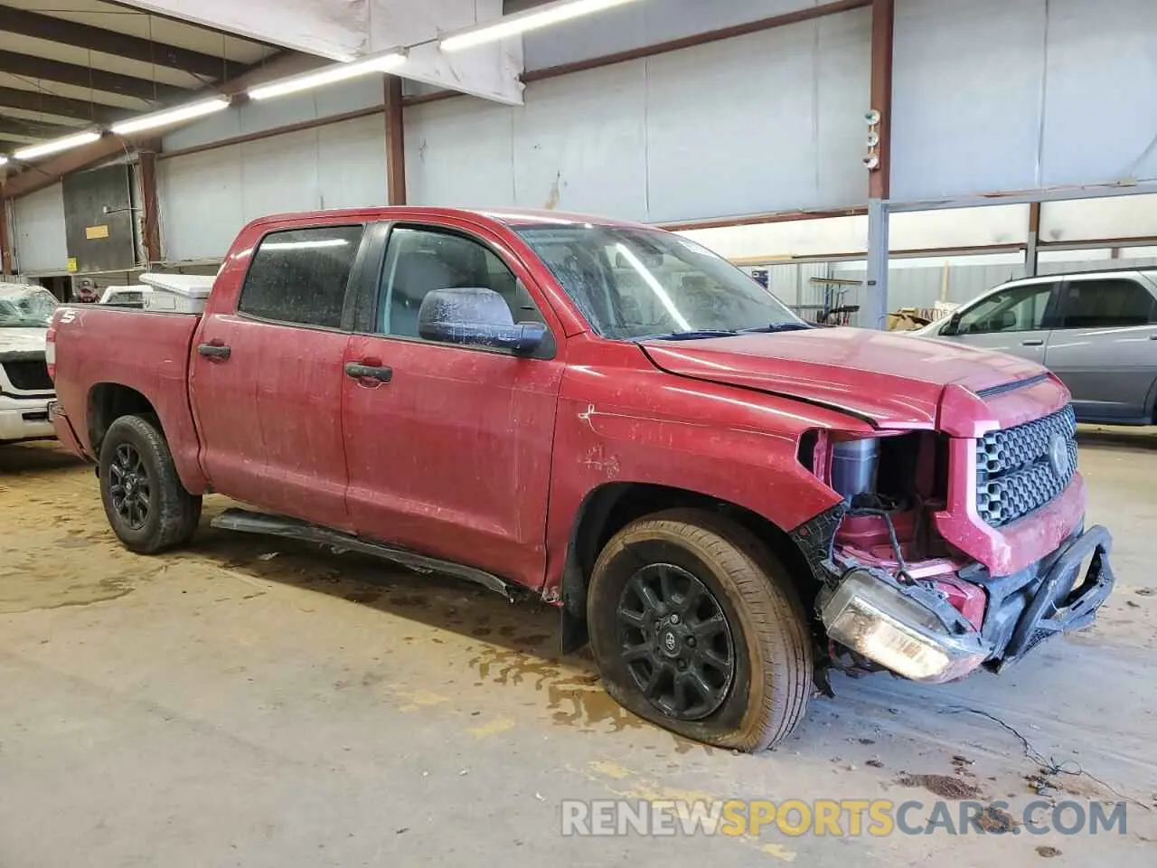 4 Photograph of a damaged car 5TFDY5F17MX006401 TOYOTA TUNDRA 2021