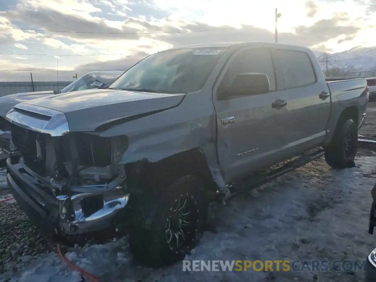 1 Photograph of a damaged car 5TFDY5F17MX045571 TOYOTA TUNDRA 2021