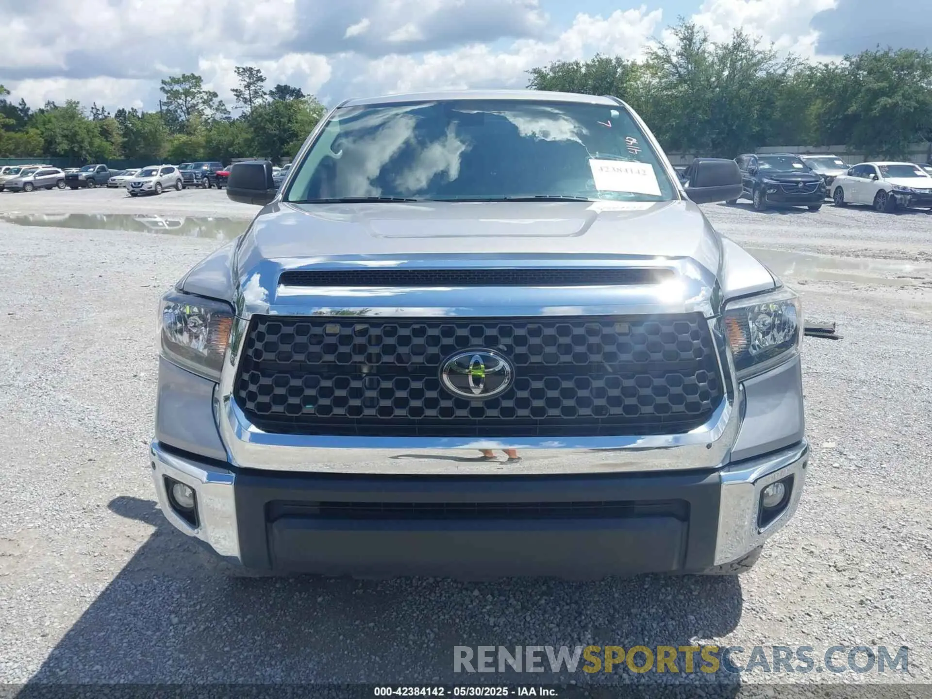 12 Photograph of a damaged car 5TFDY5F17MX047532 TOYOTA TUNDRA 2021