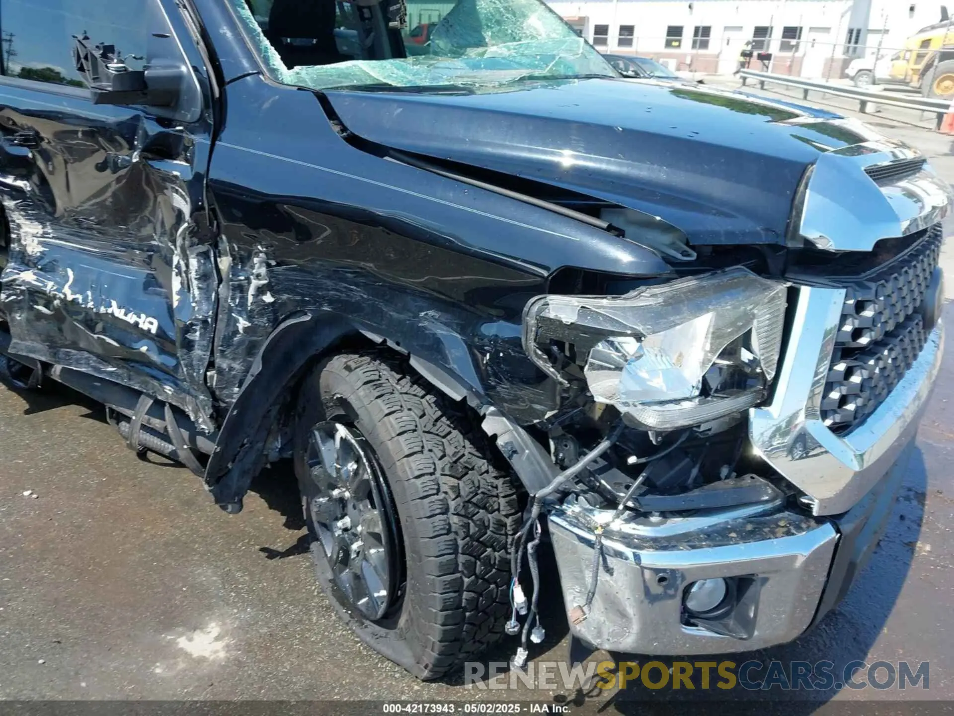 14 Photograph of a damaged car 5TFDY5F17MX991623 TOYOTA TUNDRA 2021