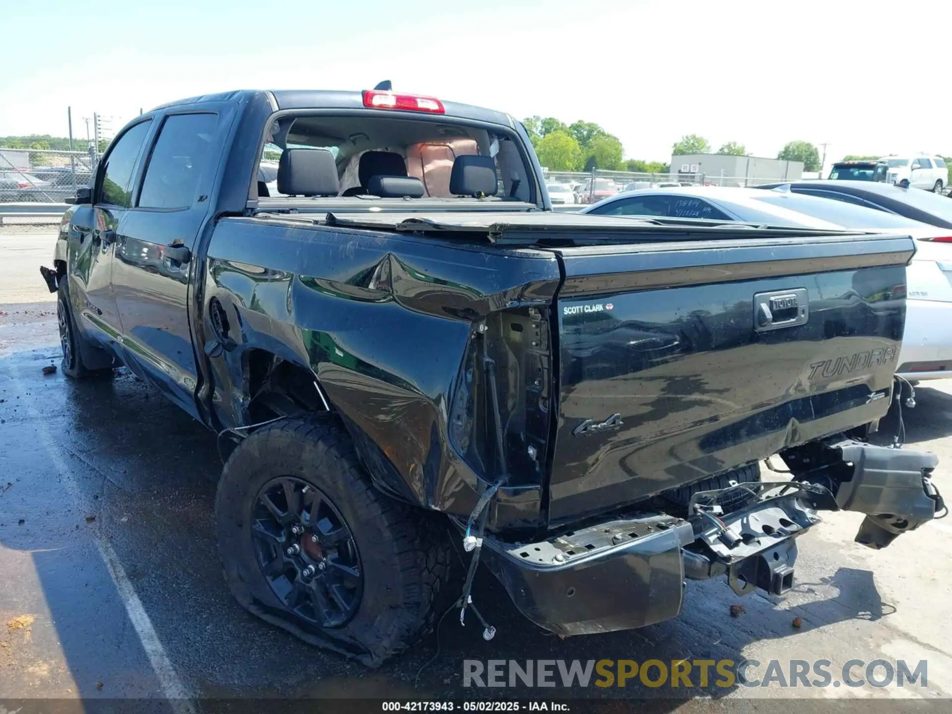 3 Photograph of a damaged car 5TFDY5F17MX991623 TOYOTA TUNDRA 2021