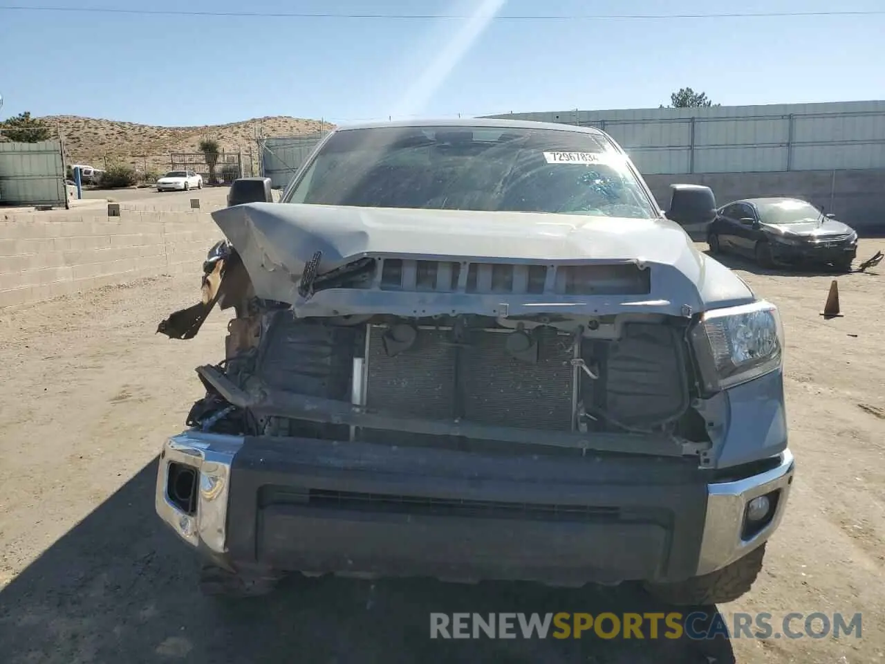5 Photograph of a damaged car 5TFDY5F19MX977626 TOYOTA TUNDRA 2021