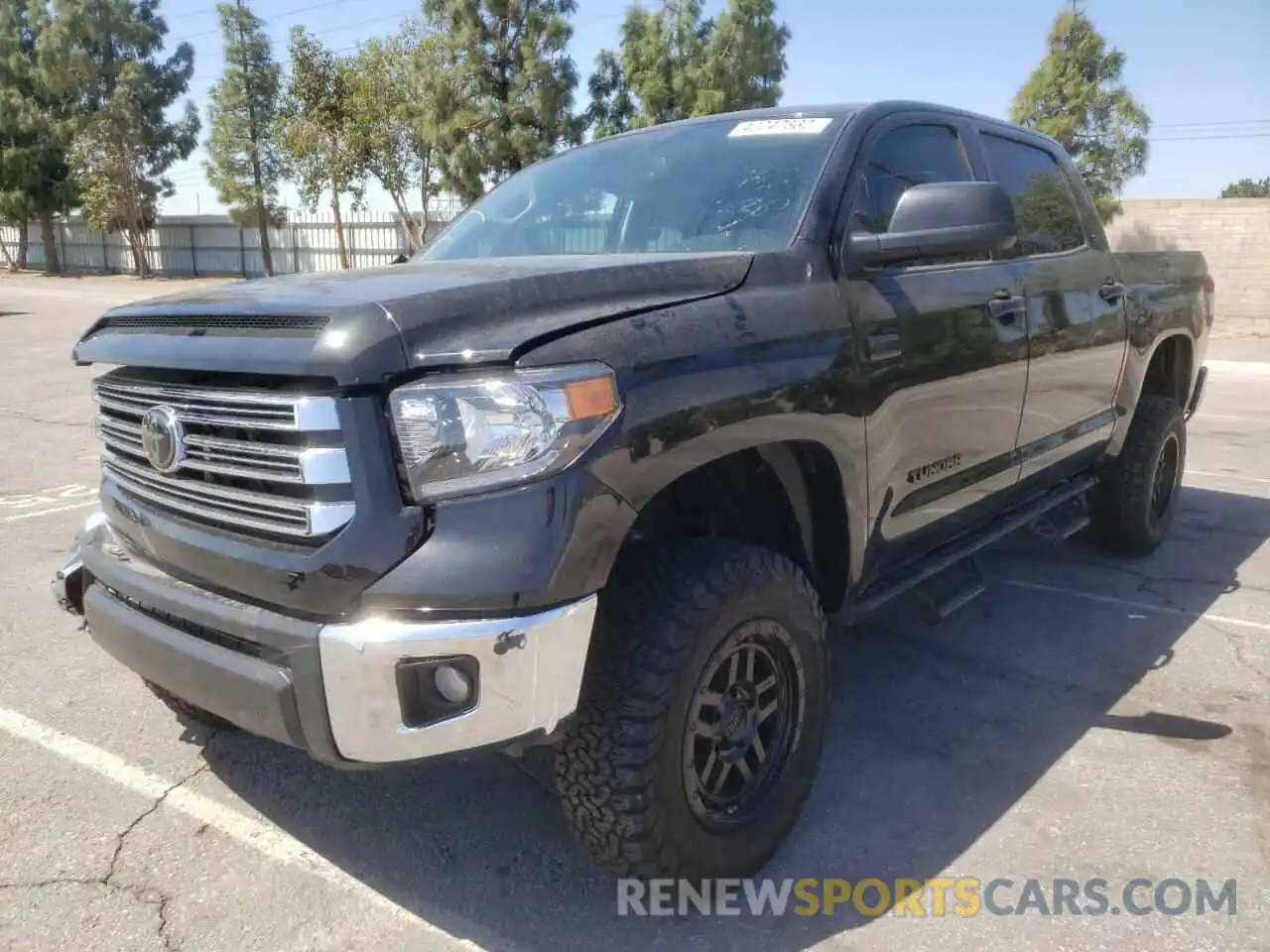 2 Photograph of a damaged car 5TFDY5F19MX991526 TOYOTA TUNDRA 2021